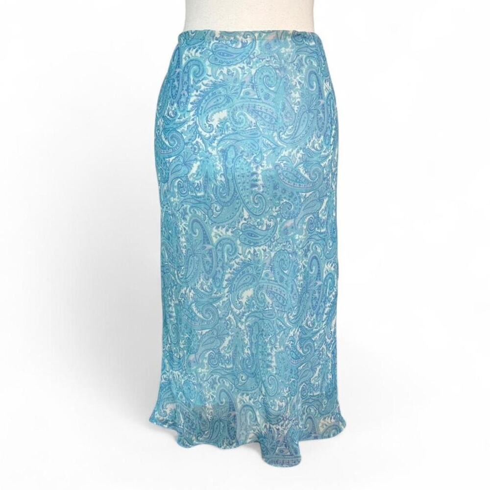 Blue paisley maxi skirt with a flowy, boho Tropical Summer vibe size large (10)